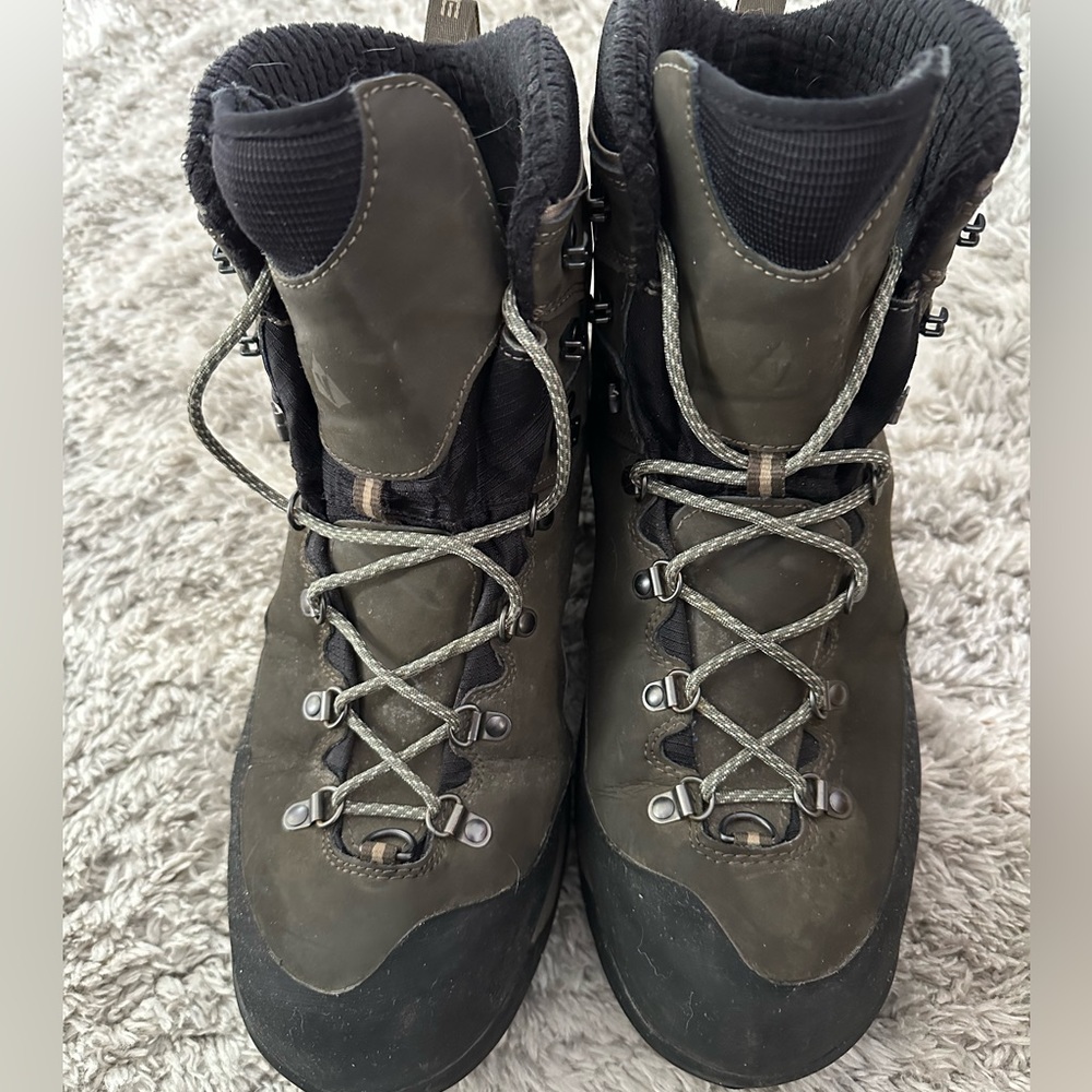 Vasque Men’s Ultra Dry  Hiking Boot. Men’s Size 14